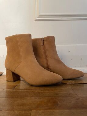 NWOT Blondo Alisa Waterproof Suede Booties -Size 10